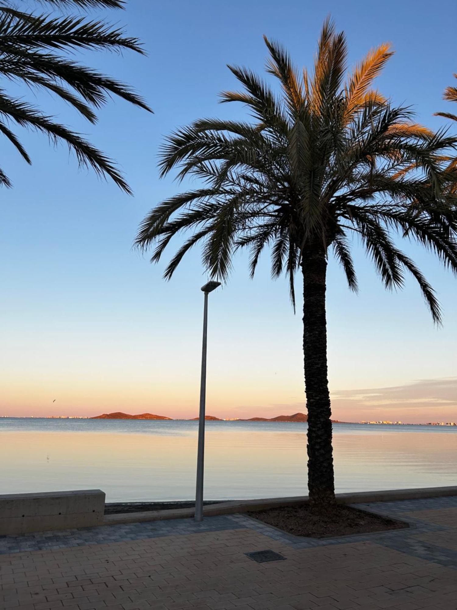 Apartamento Mar Menor, Los Urrutias - Beachfront Apartment With Patio Under New Management Since July 2024 Cartagena Exterior photo